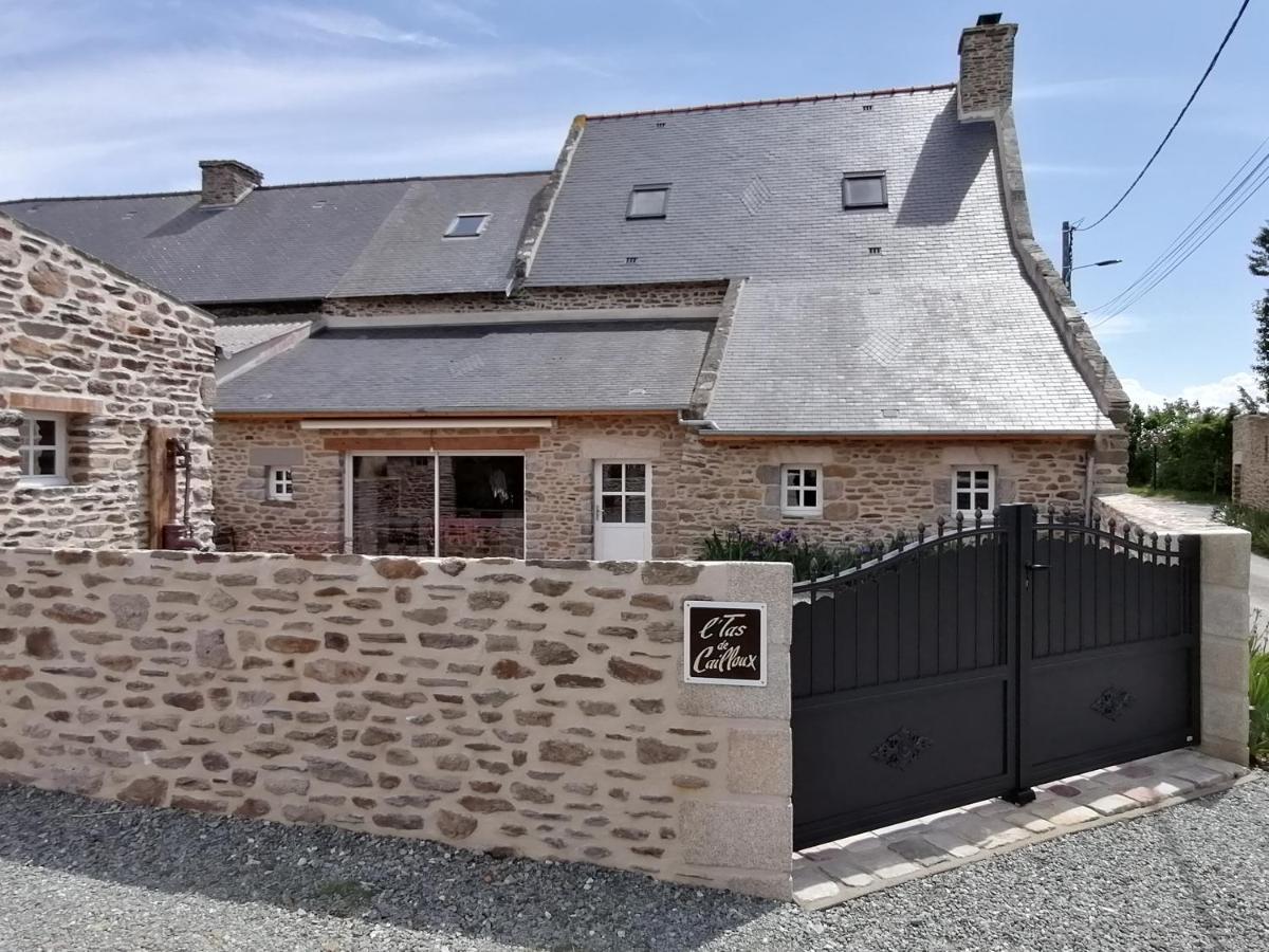 L'Tas De Cailloux Bed & Breakfast Cancale Bagian luar foto